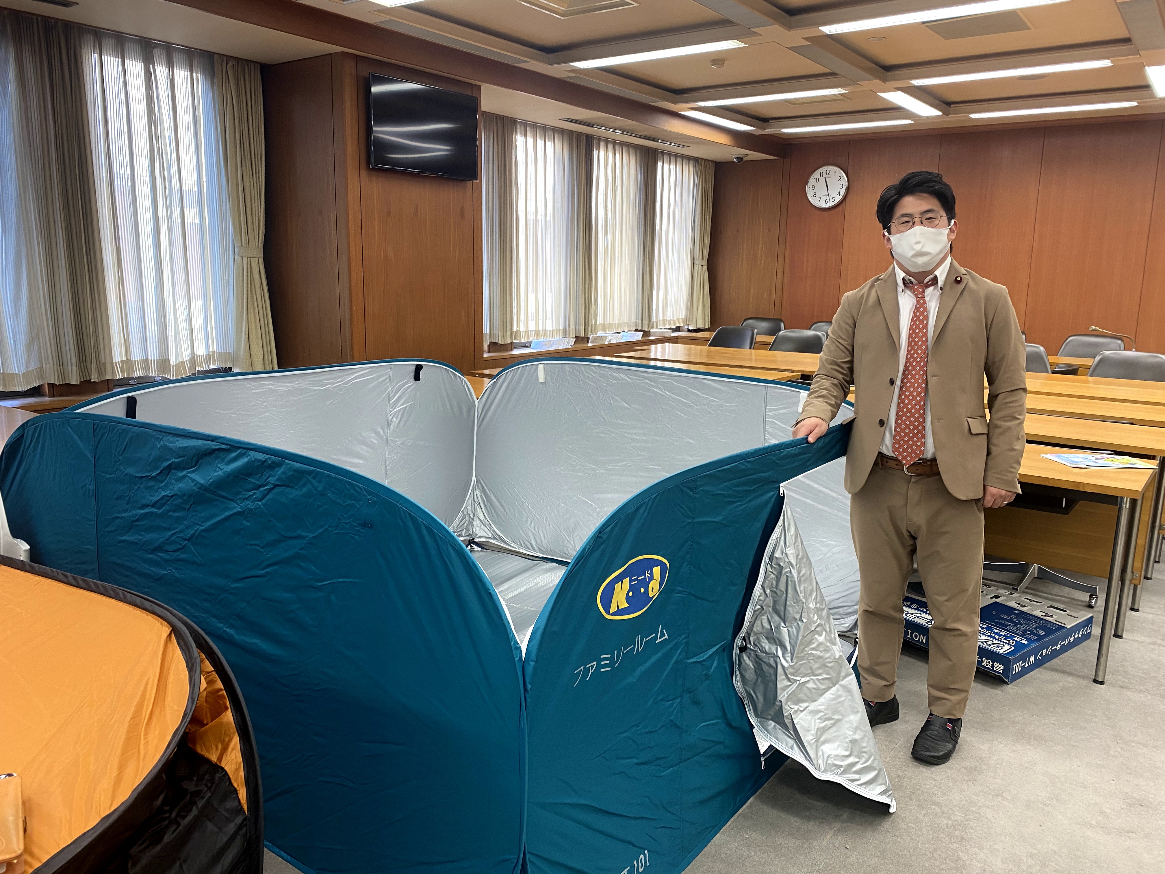 ルーム ワンタッチ パーテーション ファミリー 全国の避難所に導入してほしい 上田市が導入した簡易テント「ファミリールーム」に注目
